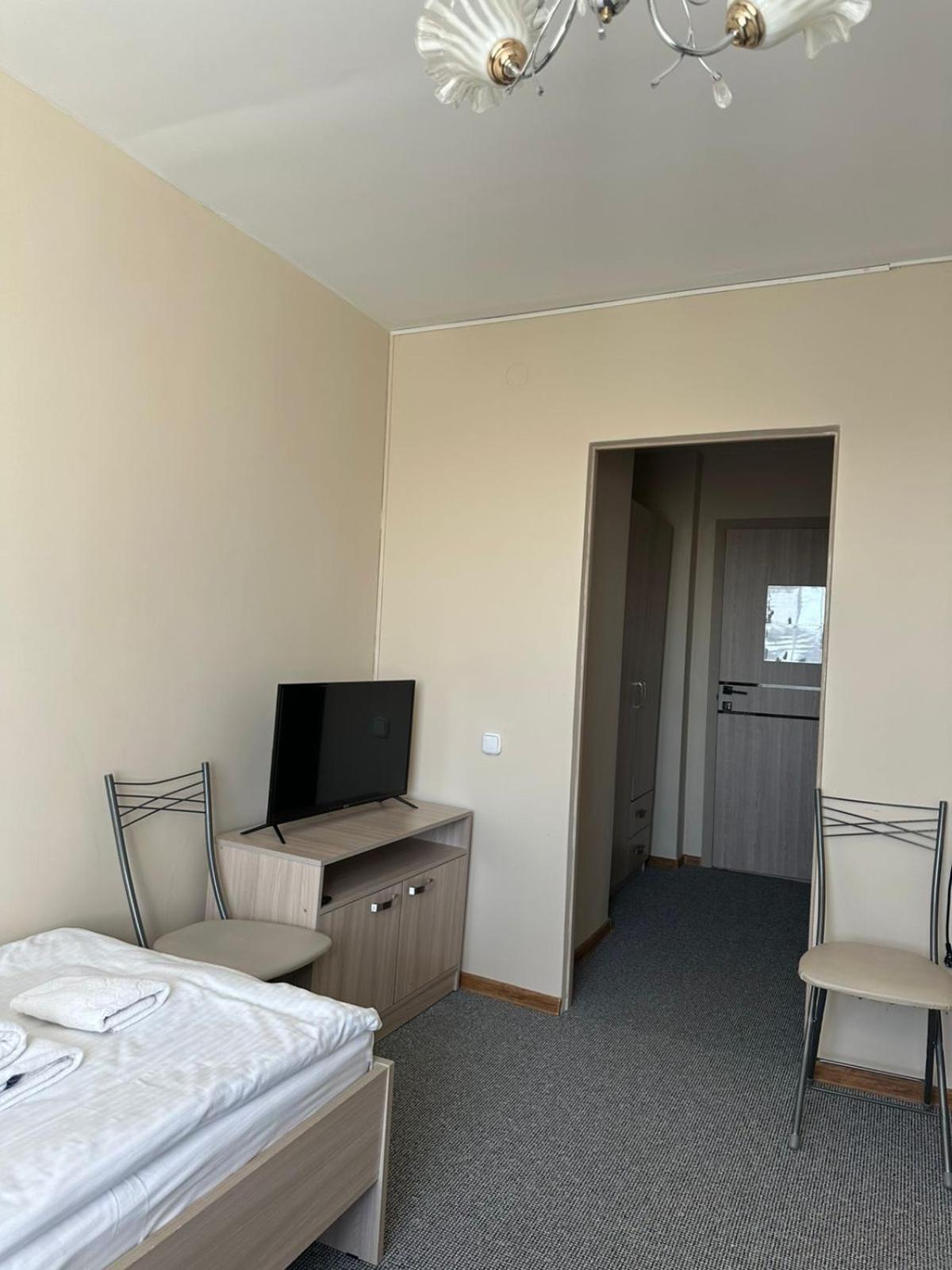 Гостиница Kokshe Inn コクシェタウ エクステリア 写真